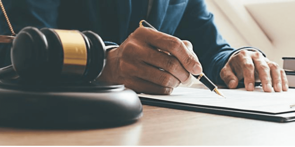 ¿Cuándo se comete el delito de omisión de denuncia?